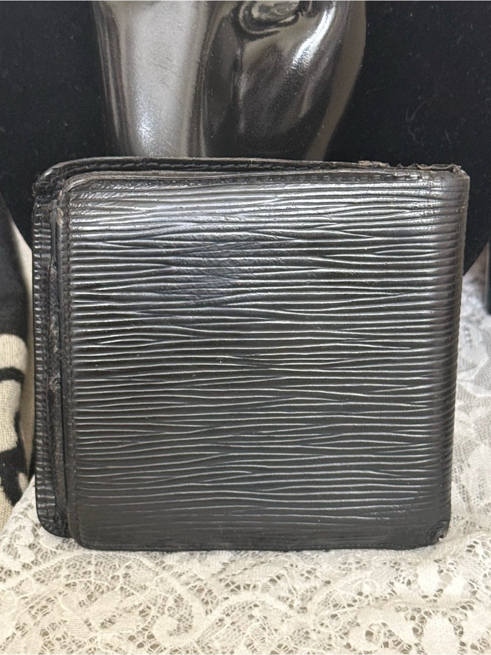 *REHAB* Louis Vuitton Epi Leather Bifold Wallet - Picture 2 of 7